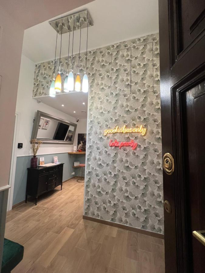 Smart Guesthouse Termini โรม ภายนอก รูปภาพ